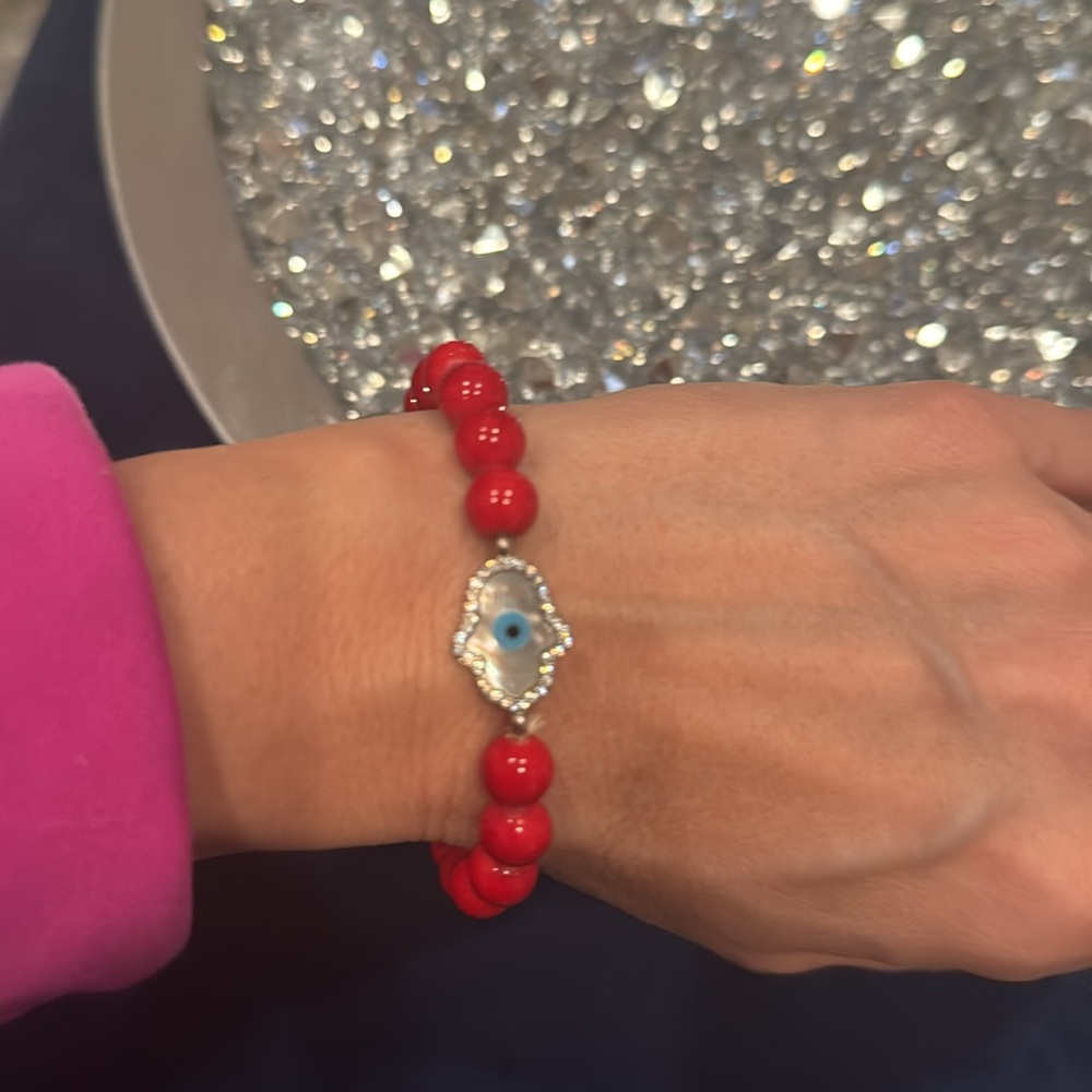 Red bead bracelet with hamsa evil eye charm strachtable